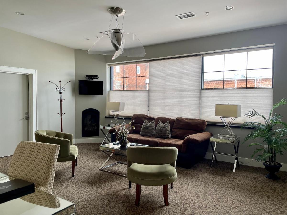 Culpeper Center Suites Extérieur photo