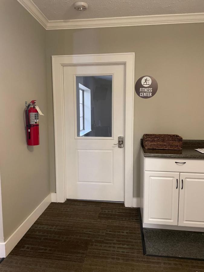 Culpeper Center Suites Extérieur photo